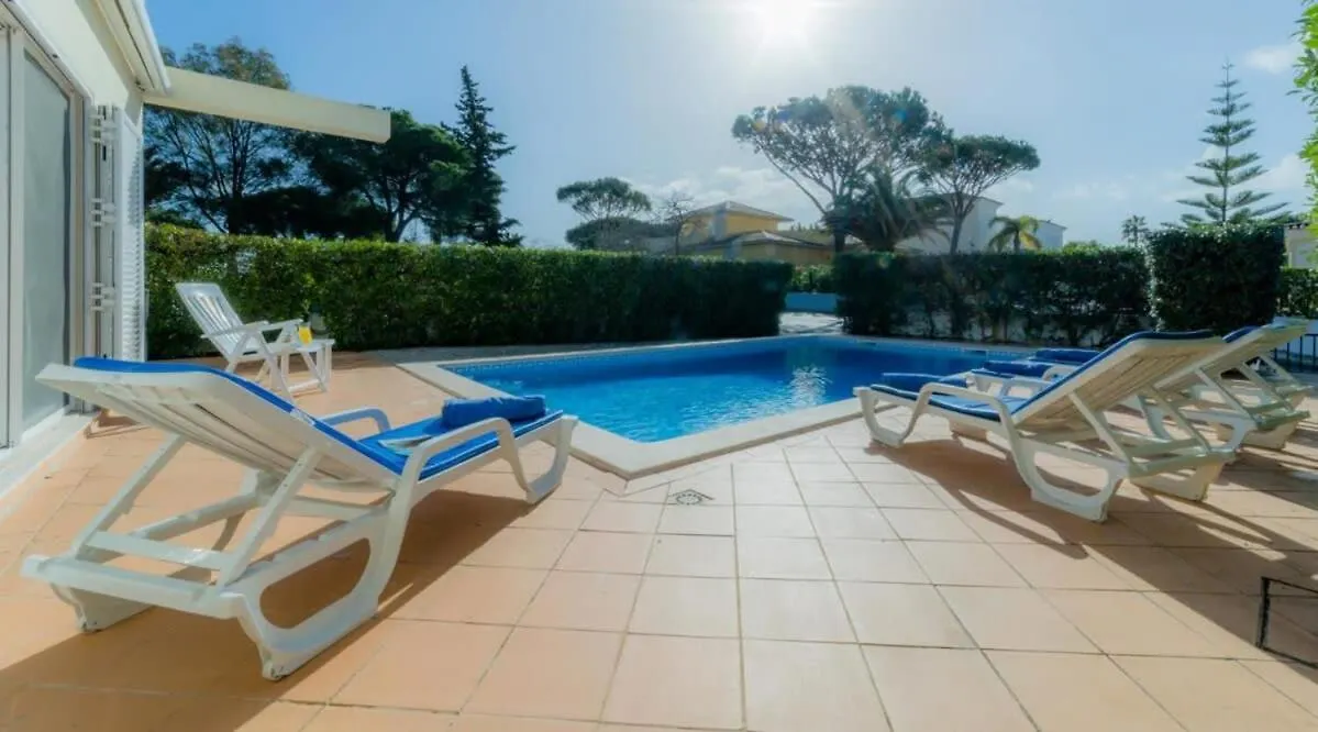 Villa Bonsal - Modern Villa In A Prime Location Near The Luxury Golf Courses Albufeira