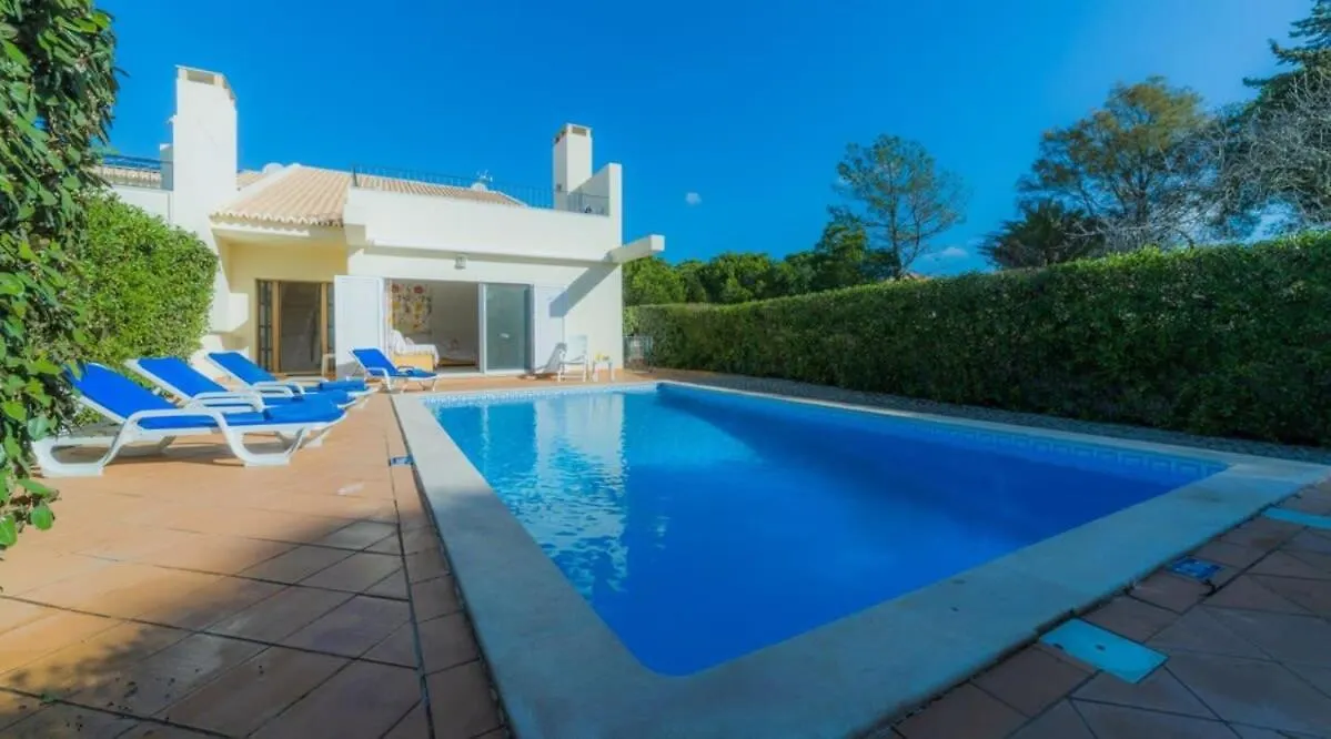 Villa Bonsal - Modern Villa In A Prime Location Near The Luxury Golf Courses Albufeira Holiday home