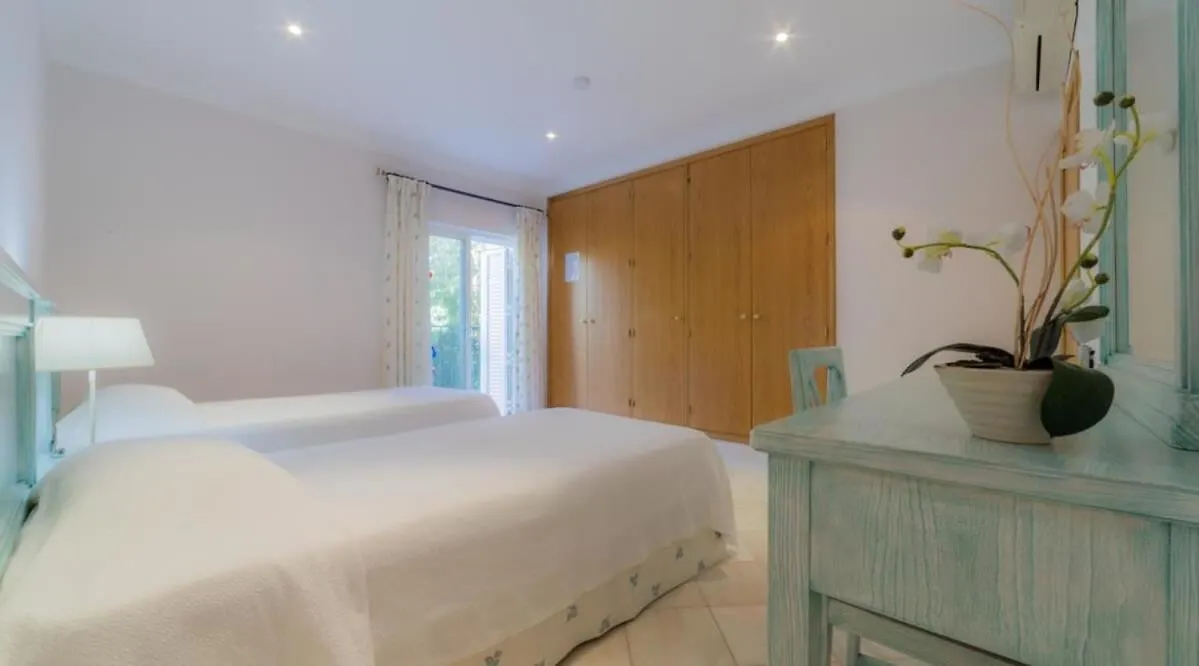 Villa Bonsal - Modern Villa In A Prime Location Near The Luxury Golf Courses Albufeira 0*,